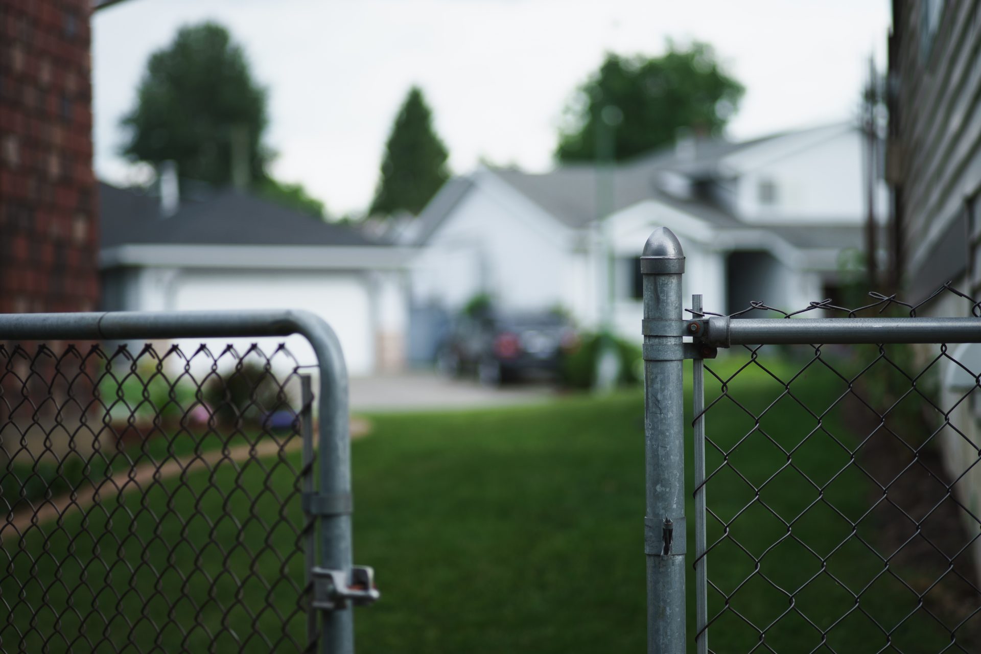 housing-market-stall-unsplash