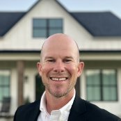 Jeremy Lowe headshot