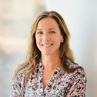 Alicia Hoare headshot