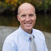 Travis Maglesen Headshot