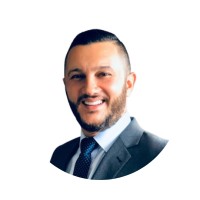 Roger Mesa headshot