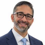 Robert Isarraraz