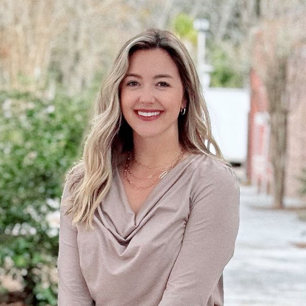 Lindsay Fretina, photo from Movement Mortgage