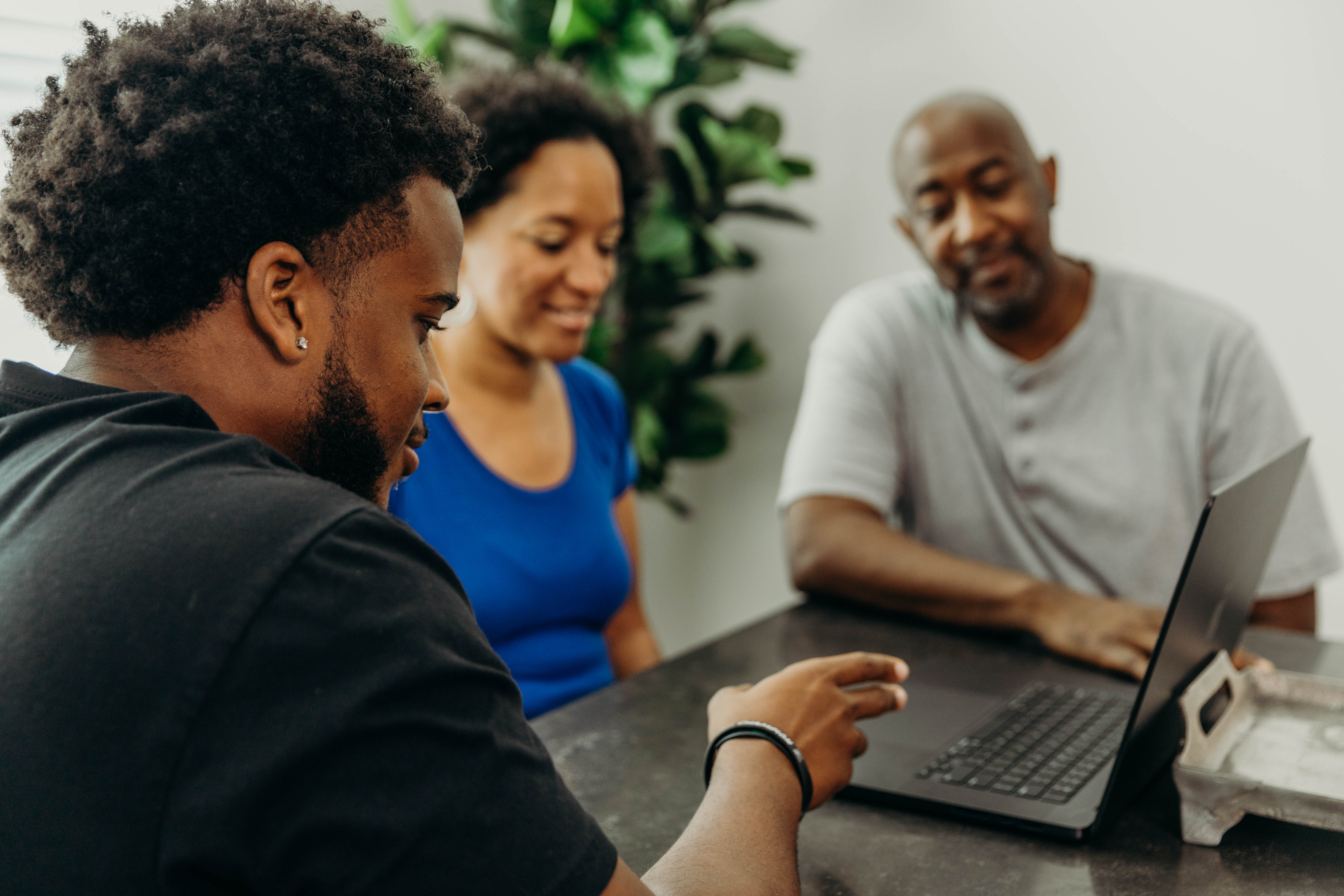 homeowners coached by a loan officer