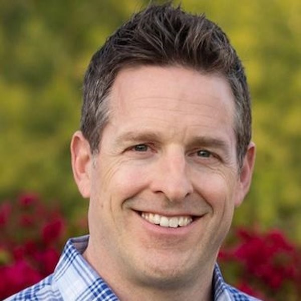 Damon Walsh headshot